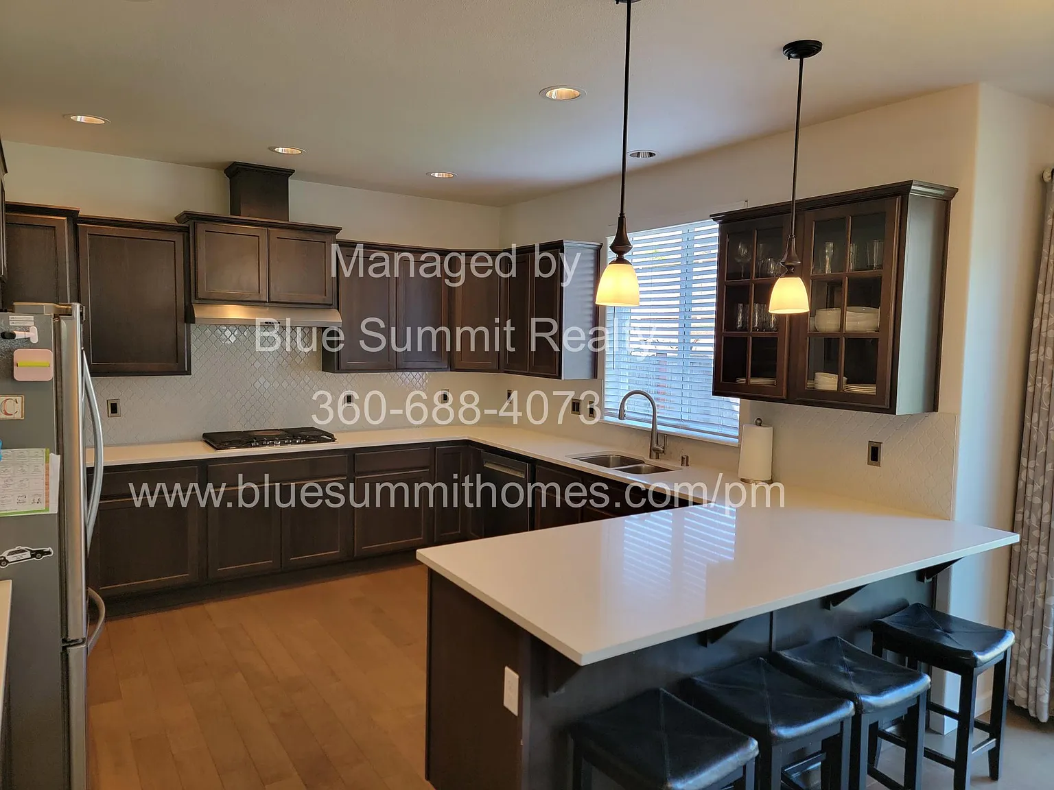 3 bed, 2.5 bath, 2688 sqft, $2,995 — Photo 4