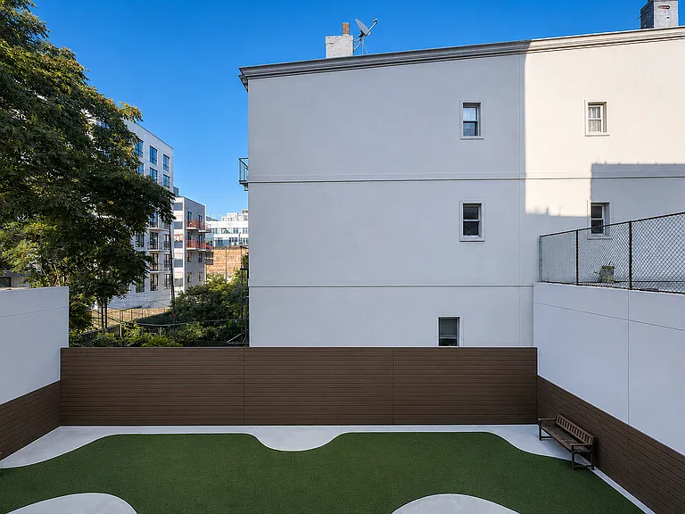 366 Leonard St #3B — Photo 10