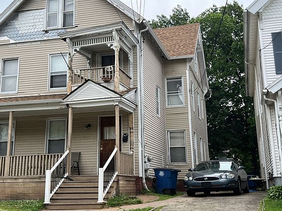 3rd image of 49 Carmel St