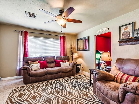 3rd image of 1801 Andover Ct