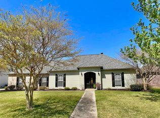 la la la 36266 The Bluffs Ave, Prairieville, LA 70769 | Zillow