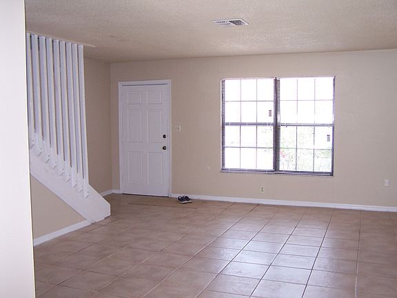 Entrance/Living Room