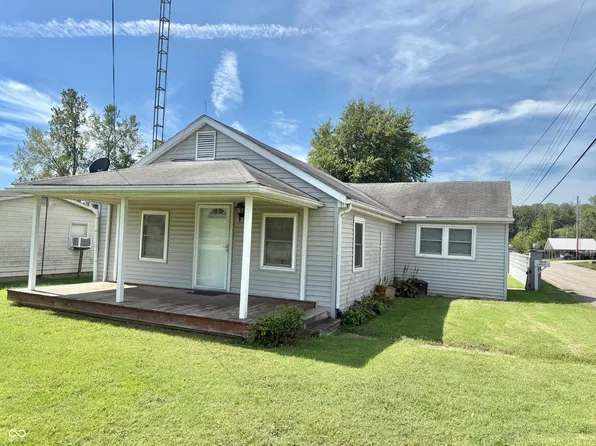 1015 W Raymond St, Brownstown, IN 47220