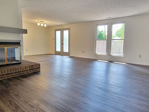 2nd image of 5762 Liberty Creek Dr E