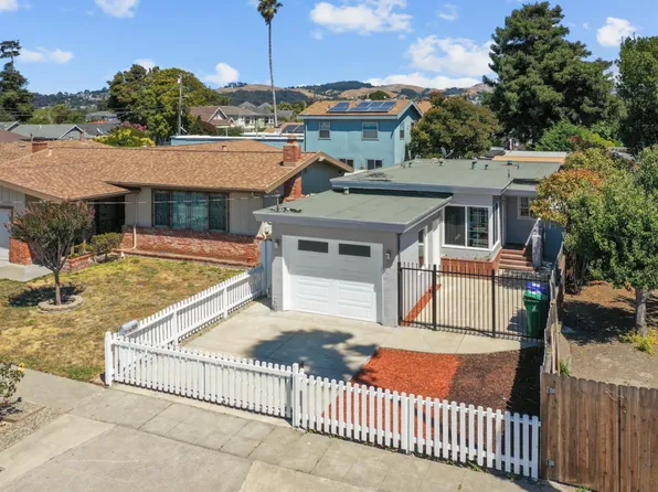 656 25th St, Richmond, CA 94804