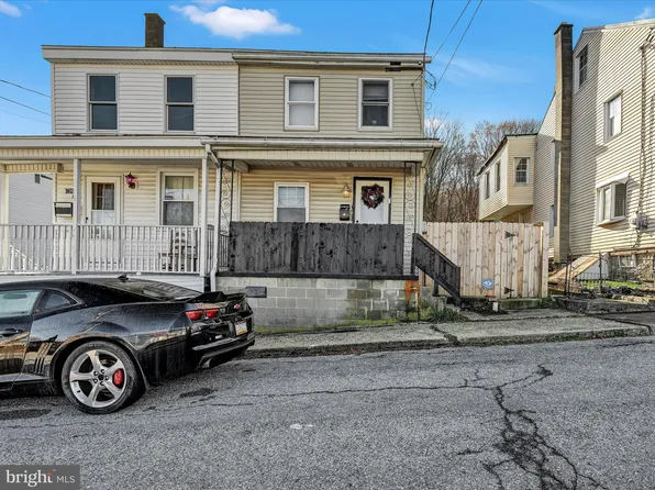 1628 Spruce St, Ashland, PA 17921
