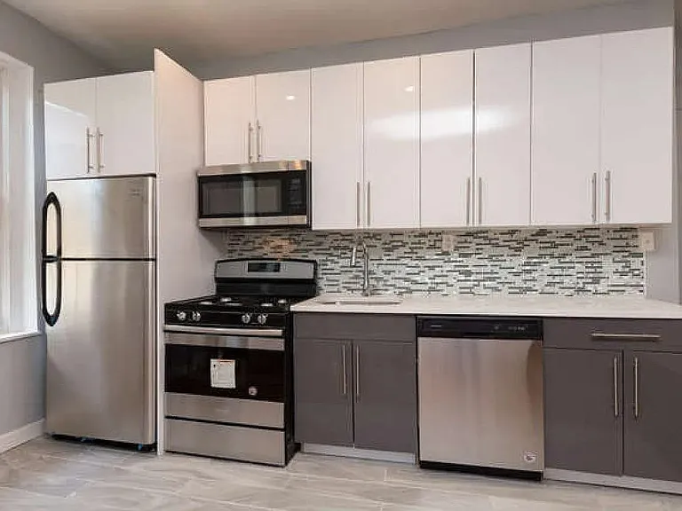 901 Woodycrest Ave #D4 — Photo 2