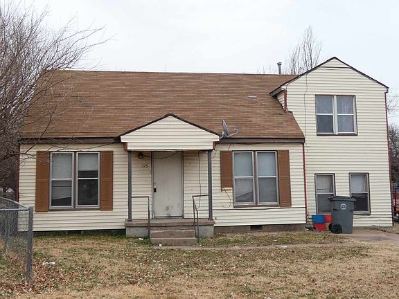 3rd image of 715 NW 22nd St