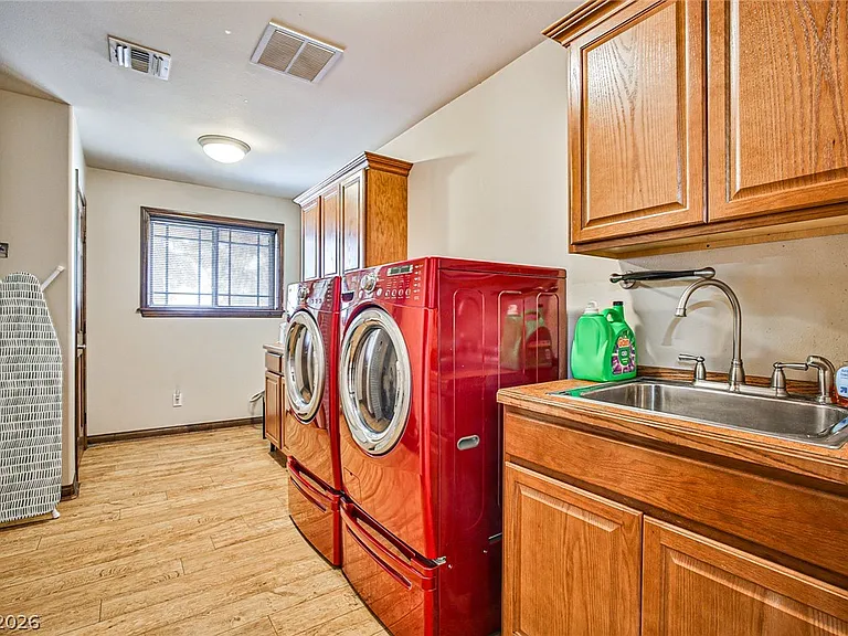 4674 Saddle Pl — Photo 14