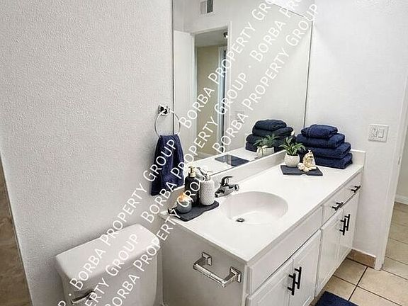 5th image of 11648 Bellflower Blvd APT B