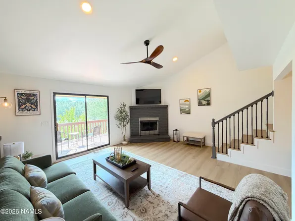 2404 N Whispering Pines Way, Flagstaff, AZ 86004