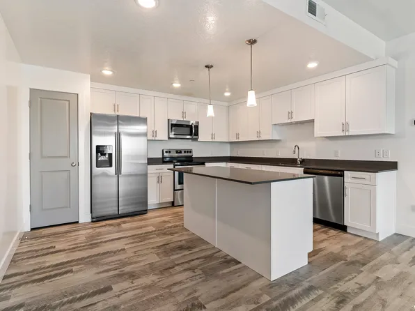 875 S Depot St A238-apt A238, Clearfield, UT 84015