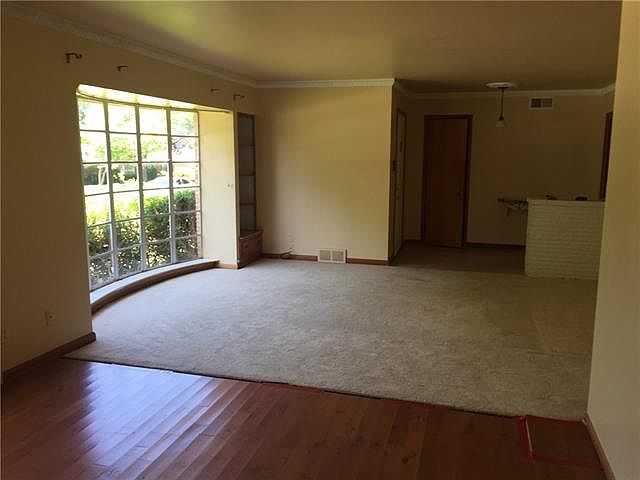 2nd image of 710 Brook Valley Ln