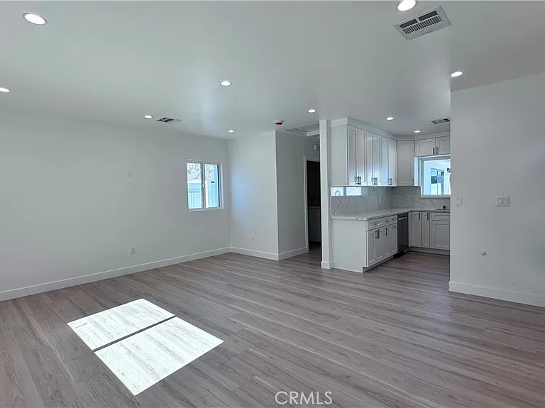 2135 N Brighton St #102 — Photo 1