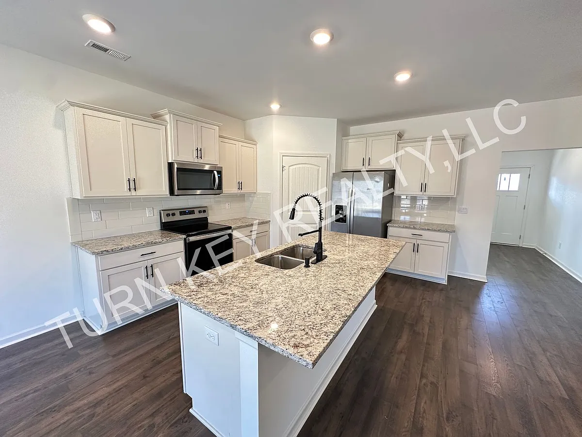 Building Photo - 9521 Firebrick Dr