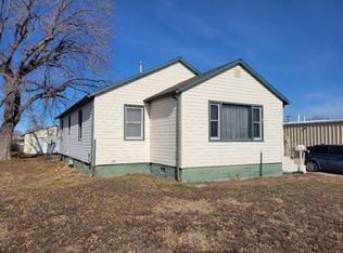 908 E 26th St, Kearney, NE 68847