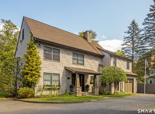 107 Parade Hill Rd, New Canaan, CT 06840