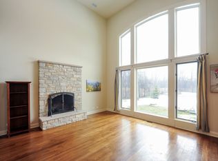 26577 N Longwood Rd, Lake Forest, IL 60045