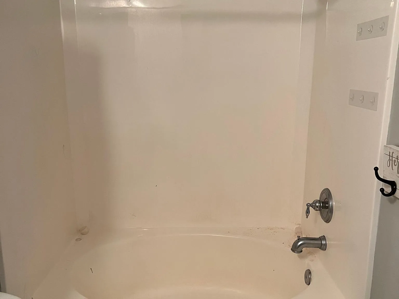3 bed, 1248 sqft, $2,000 — Photo 4