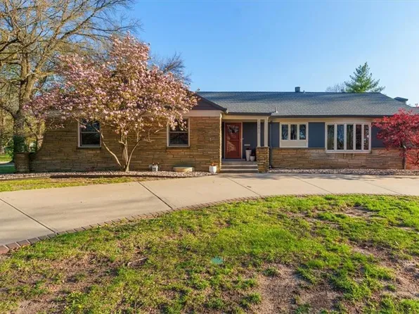 1201 W 67th St, Kansas City, MO 64113