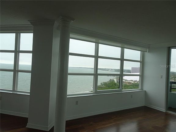 4th image of 988 Boulevard Of The Arts APT 817