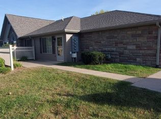 4817 River Valley Rd, Fort Madison, IA 52627