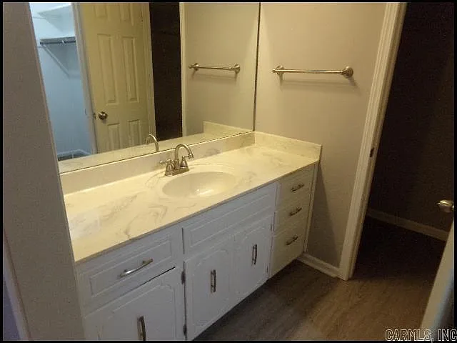 801 Kierre Dr — Photo 14