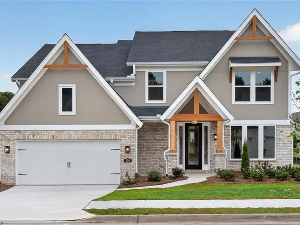320 Cherokee Rose Ln, Hoschton, GA 30548