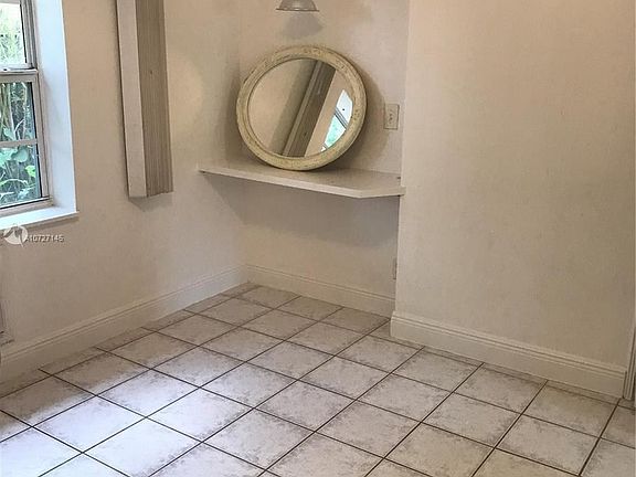 3rd image of 1825 NE 26th Ave APT 3