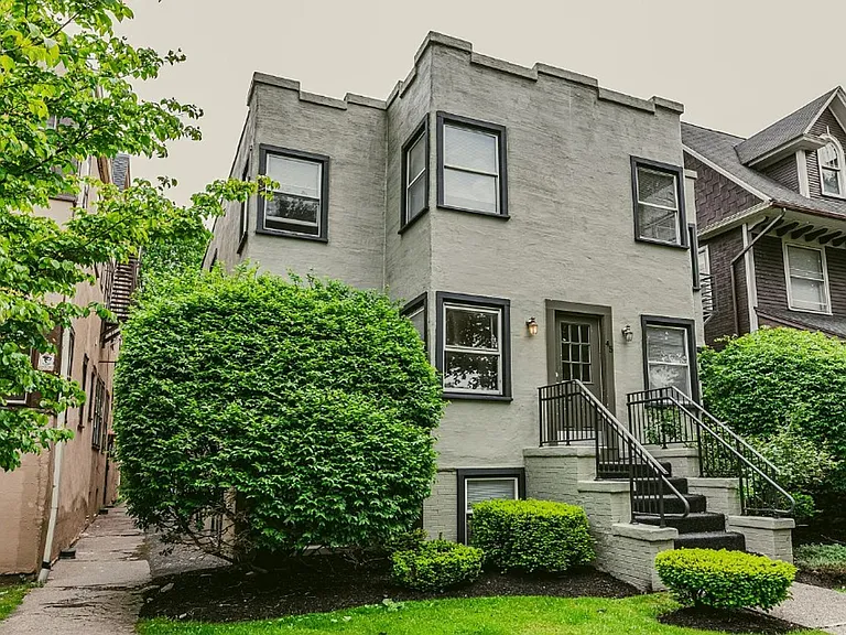 45 Vick Park #A — Photo 1