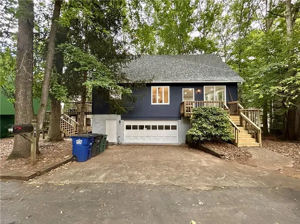 2661 Woodlore Trl, Winston Salem, NC 27103