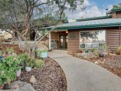 18155 Tollhouse Rd, Clovis, CA, 93619