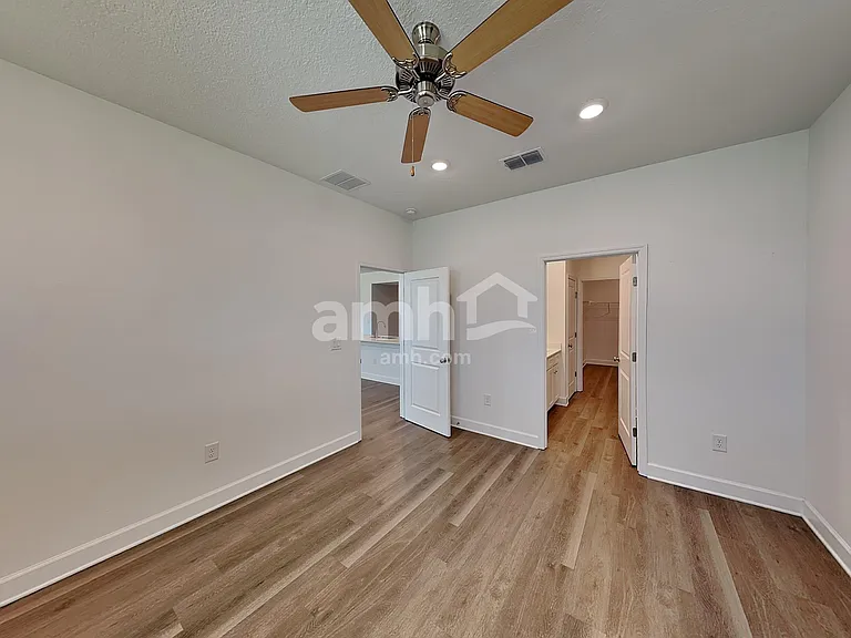 3204 Carthage Ave — Photo 8