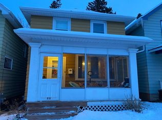 818 E 9th St, Duluth, MN 55805