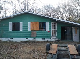 250 Palm Beach Ave, Rossville, GA 30741