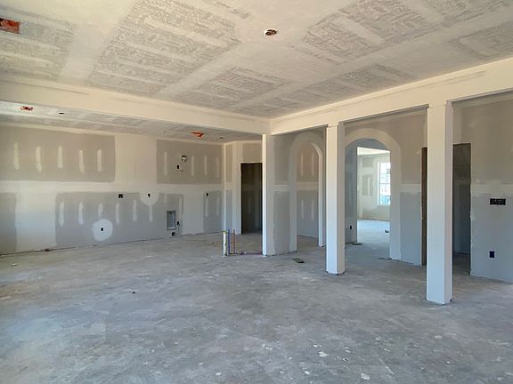 4th image of 2204 Kendall Park Dr