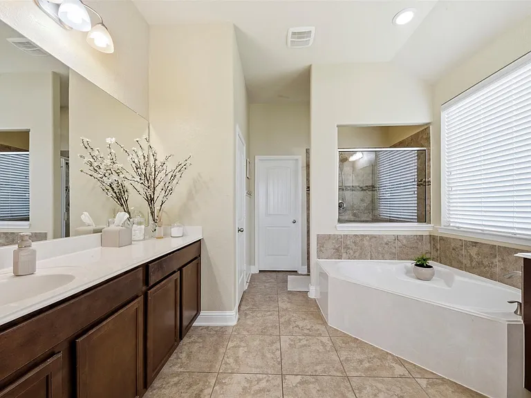 2003 Sunset Terrace Ln — Photo 17