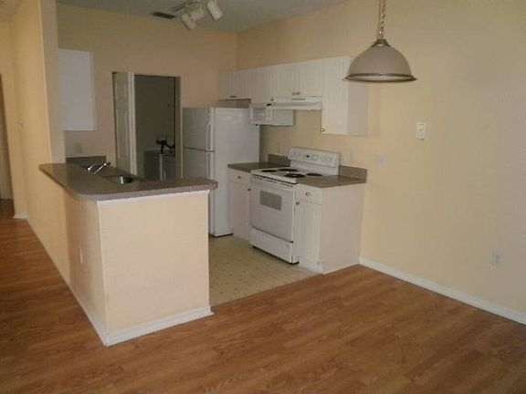 Dining Room/ Kitchen