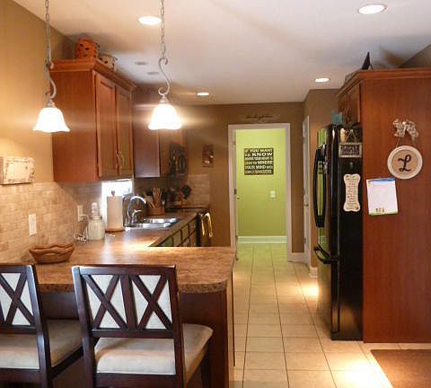 4th image of 6707 Bonneville Dr