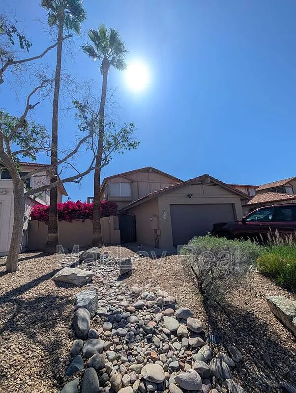 3 bed, 2.5 bath, 1728 sqft, $2,750 — Photo 3