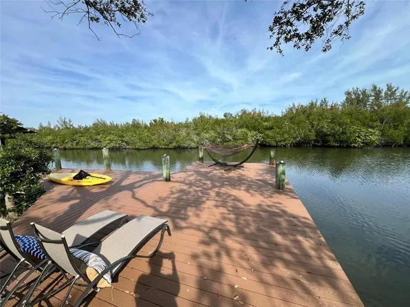 922 Jackson Way, Fort Pierce, FL 34949