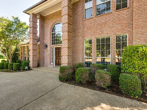 5th image of 6309 Meadows West Dr