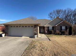23886 May Ln, Athens, AL 35613