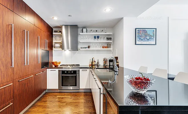 Rented by Engel & Völkers New York City | media 1