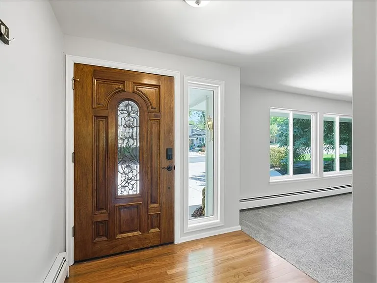 4820 W 102nd Pl — Photo 3