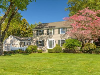 8 Harbour Rd, Barrington, RI, 02806