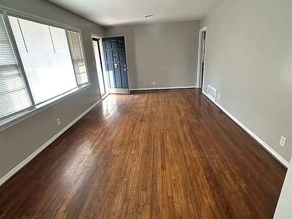4th image of 2508 Japonica Dr