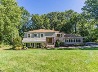 43 Parker Dr, Morris Plains, NJ 07950