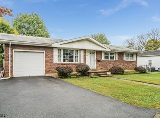 1053 Grand St, Phillipsburg, NJ 08865