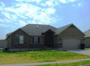 1904 N 2700 W, Clinton, UT 84015